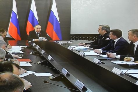 Путин проводит совещаение в Абакане 21 апреля 2015